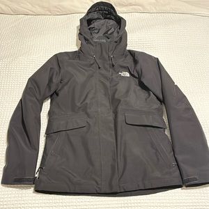 The North Face Womens Triclimate Jacket in Black Size M